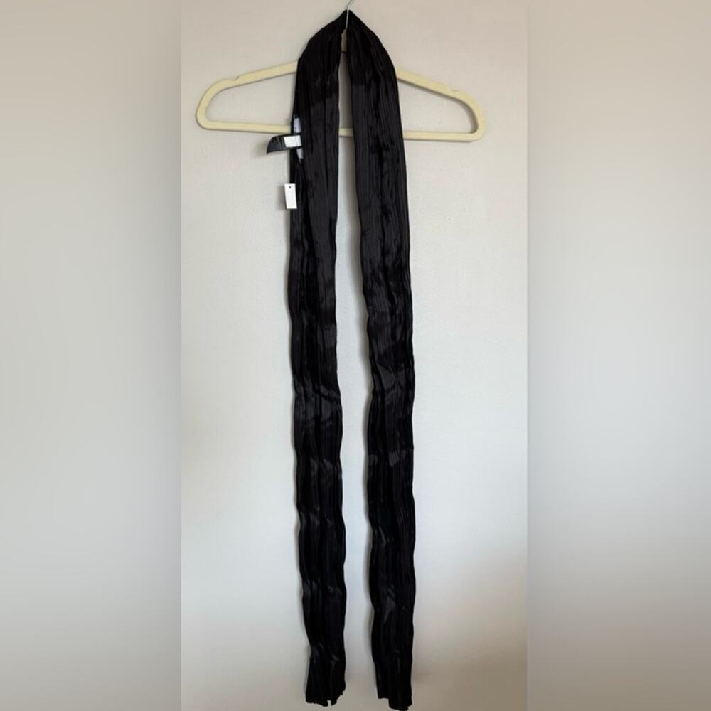 White House Black Market Black Pleated Sheen Wrap Scarf - Picture 2 of 9